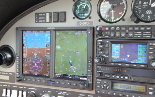 diamond aircraft cockpit DA20-2_320x200